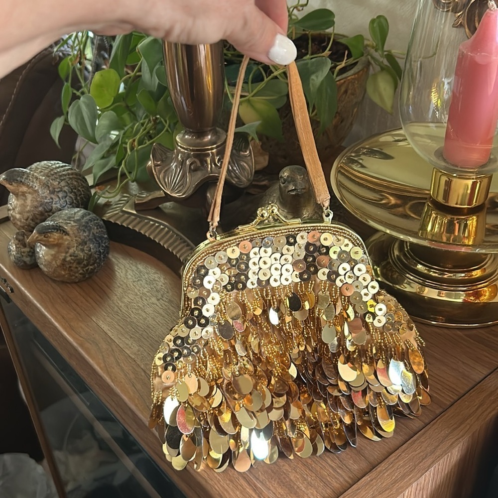Vintage Gold Sequined Art Deco Flapper-style Purse